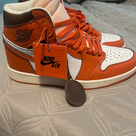 Nike mens Air Jordan 1 Retro High OG - Picture 3 of 5